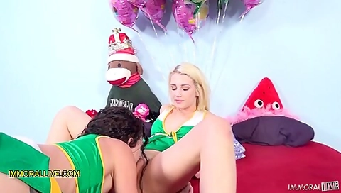 Cheerleaders Squirting, Ass Eating & Cum Snorting Birthday Party – Raw & Uned